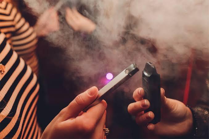 Jak poznat, že je čas vyměnit cartridge nebo pod v e-cigaretě